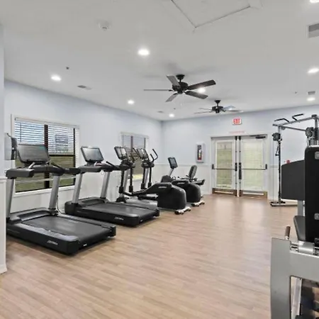 Luxurious Condo At Holiday Hills Resort - Beautifully Updated And Affordable - Family Amenities - No Steps Branson Exterior photo