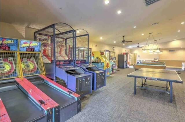Appartement Luxurious At Hills - Beautifully Updated And Affordable - Family Amenities - No Steps